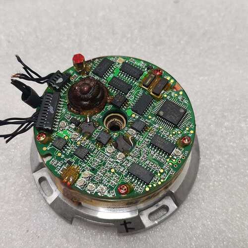 议价安川编码器UTMAE-B12DA4可维修