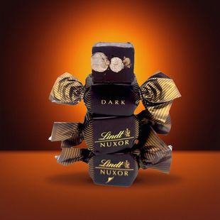 保zheng品不包好吃 榛子仁方形圆夹心黑巧牛奶 瑞士莲金装