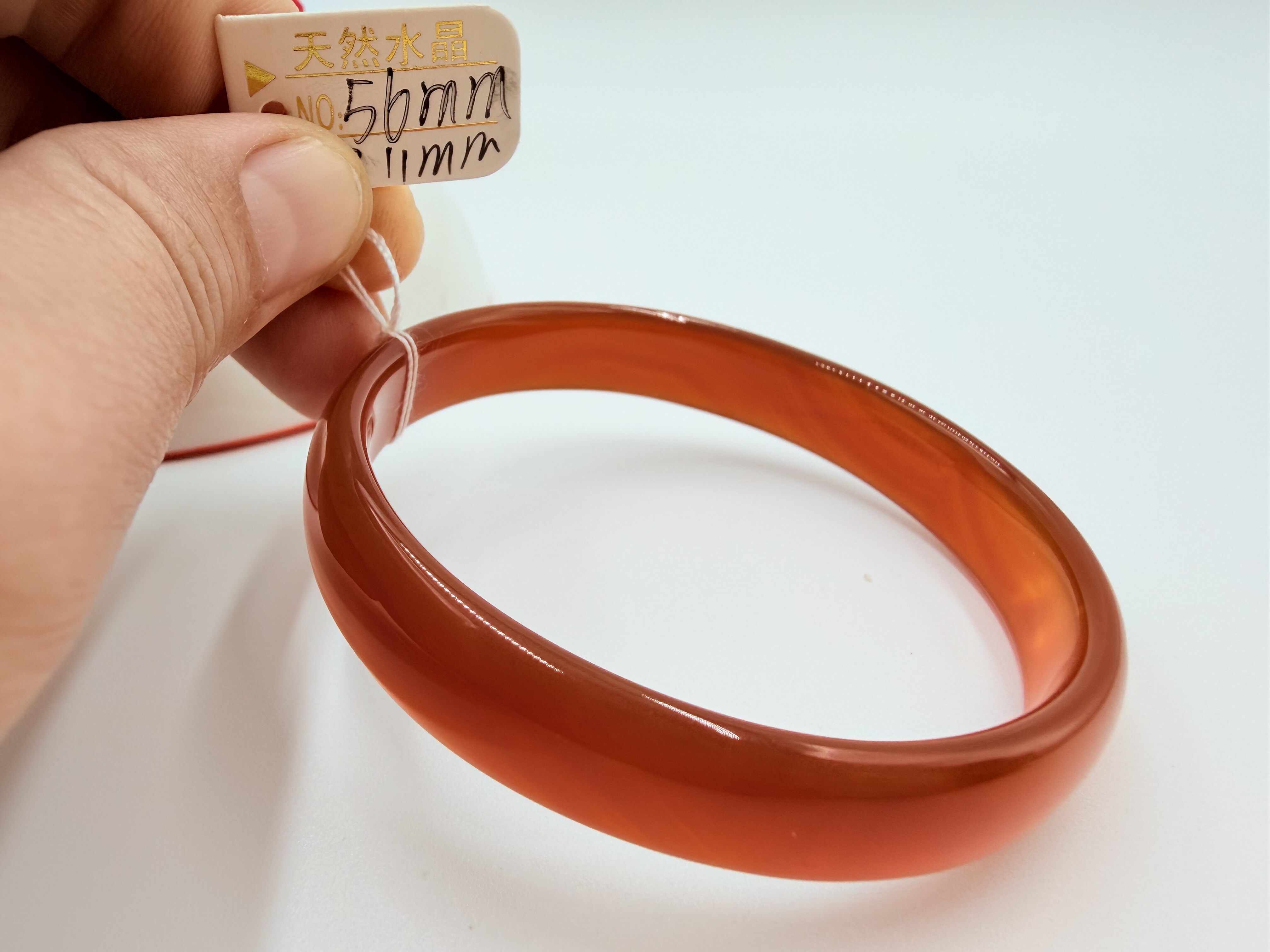 天然红玛瑙手镯玉髓手镯 送女友送妈妈礼物，本命年红色镯子