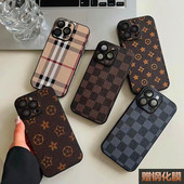 镜头带膜适用苹果16pro手机壳潮牌iphone17promax保护套皮质全包防摔高档15p复古欧美奢华高级老花14小众格子