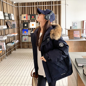 鹿芊时2024冬新款毛领派克羽绒服女宽松韩版小个子白鸭绒工装外套