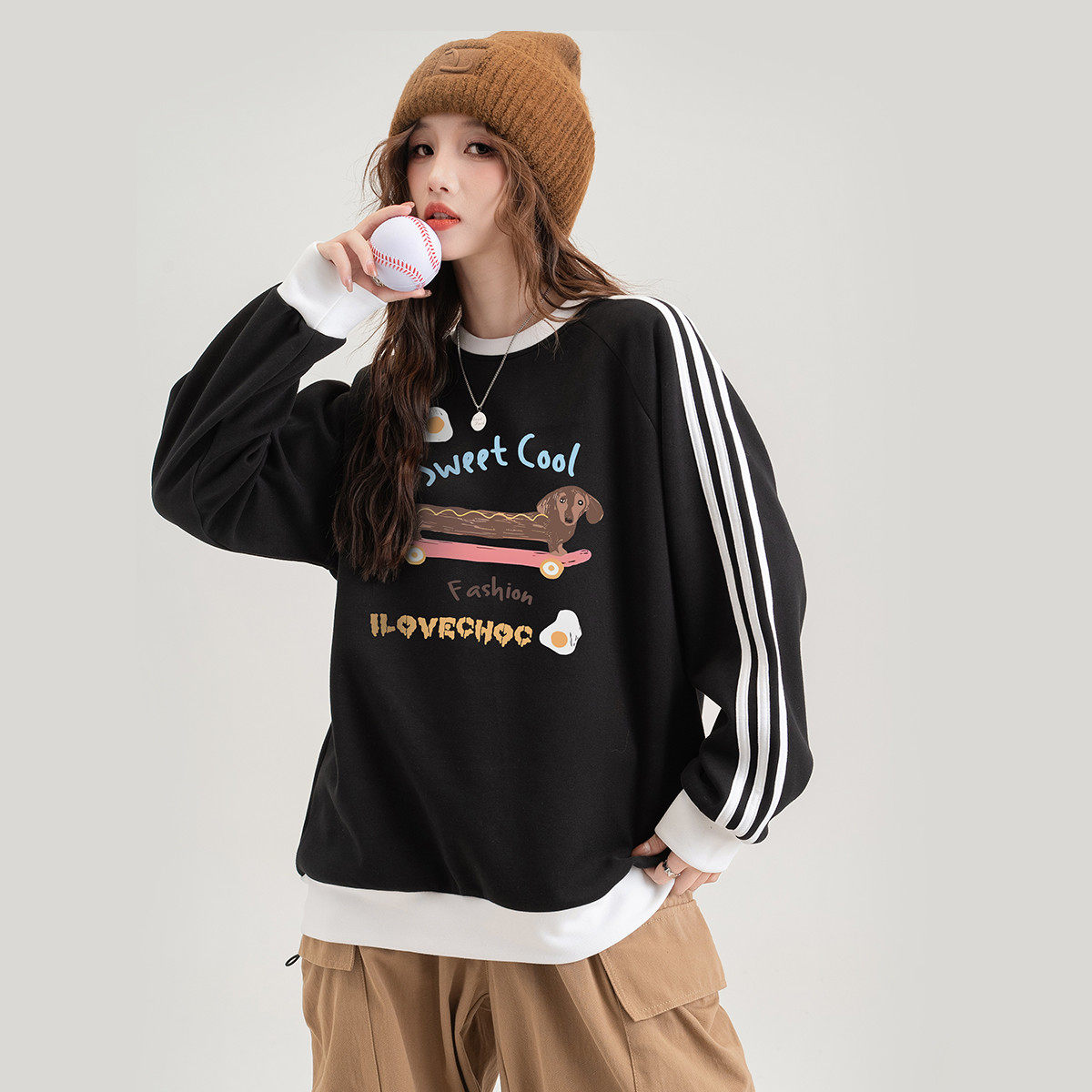 ILOVECHOC 时尚学院风趣味滑板小狗印花卫衣秋宽松圆领上衣女,女装/女士精品,卫衣/绒衫,淘宝优惠券,粉丝福利购,淘宝优惠卷