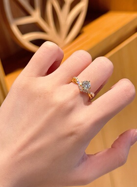 千夕 足金999v字造型戒黄金戒指女款求婚情人节生日礼物送女友