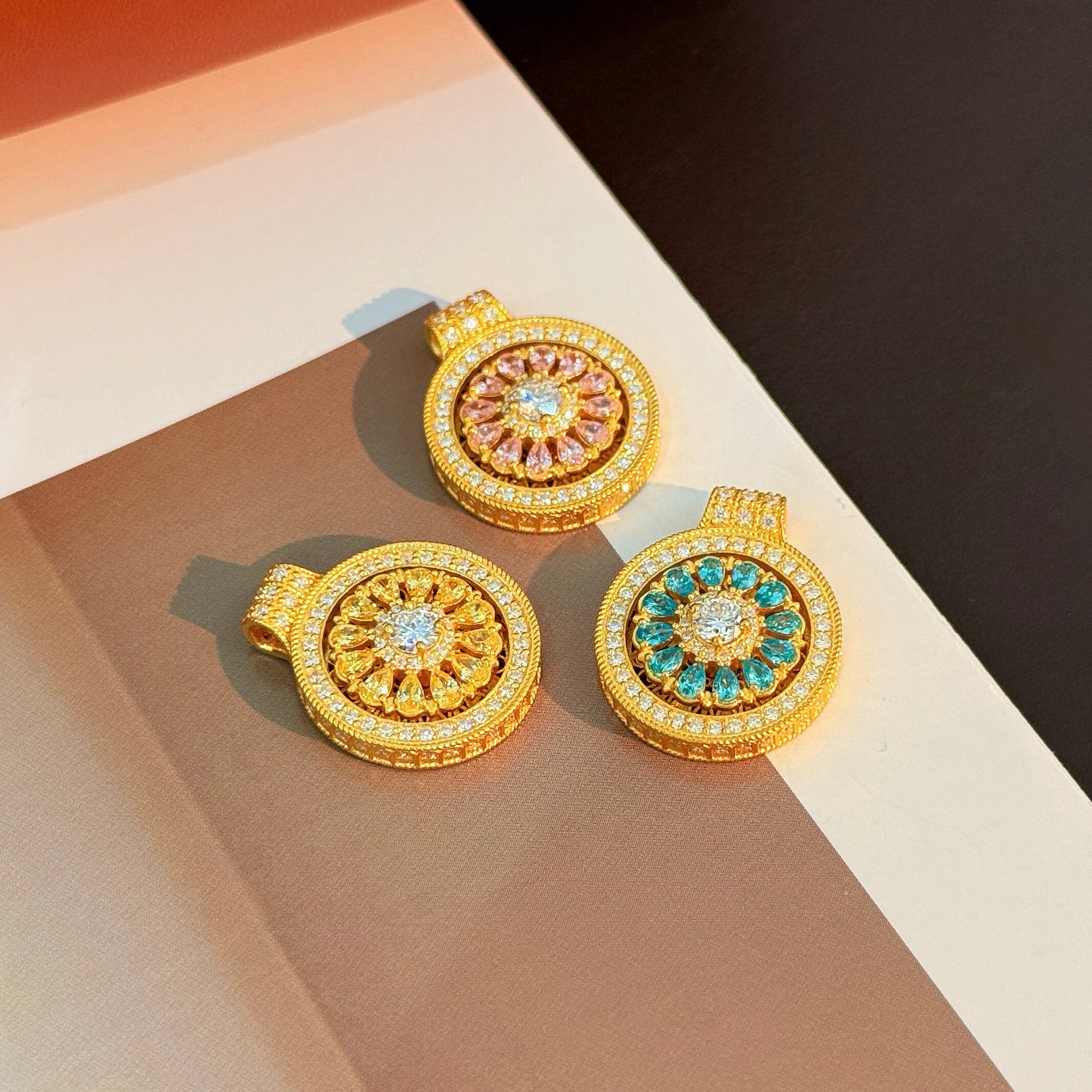 千夕 足金999转动玫瑰花窗吊坠黄金吊坠女款情人节生日礼物送女友