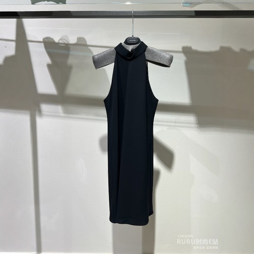 时尚一步裙聚酯纤维露背连衣裙