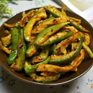 香辣萝卜干河南固始农家腌制下饭即食