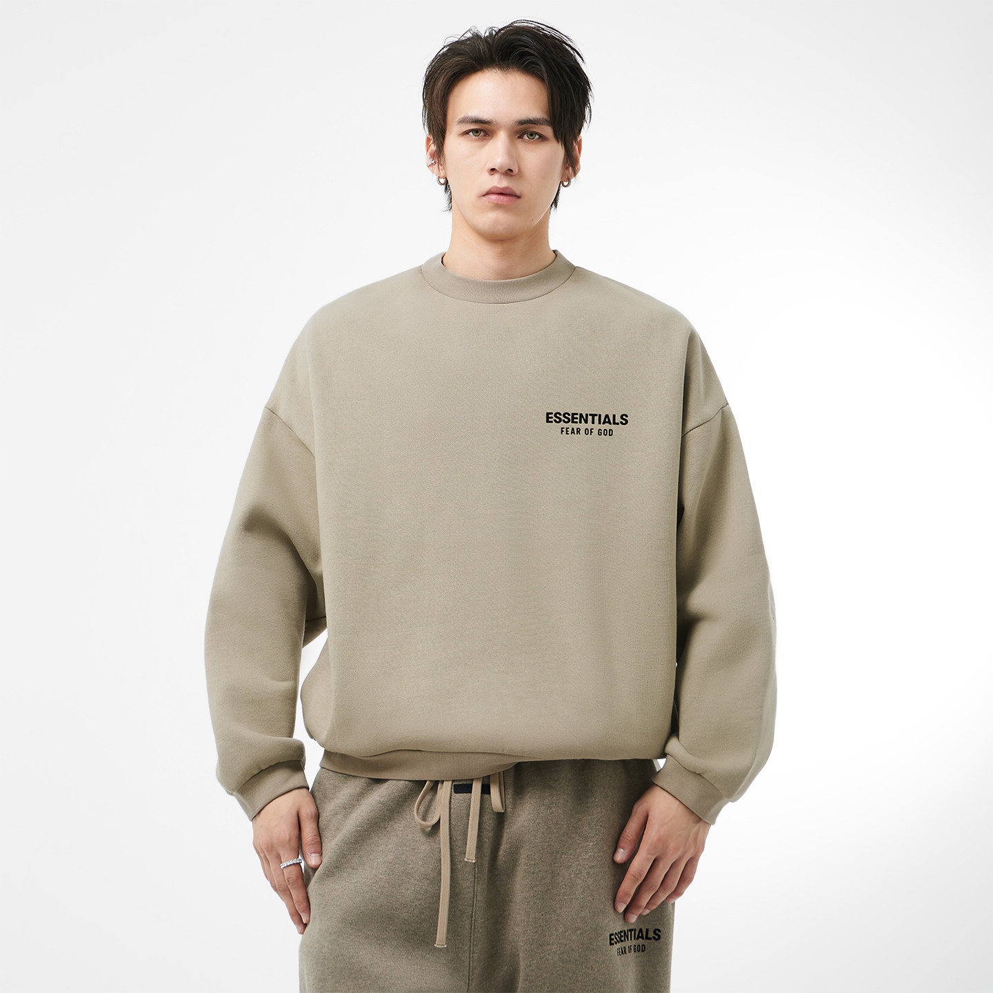 正品FOG Essentials 24 Holiday 撞色LOGO烫标卫衣圆领套头衫多色