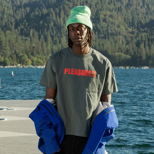 PLEASURES  基础字母logo印花短袖T恤男女同款美式经典全棉半袖