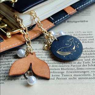 QY 真皮海深时见鲸鱼尾烫金鲸鱼手工手帐挂件装饰吊牌INS欧美活页