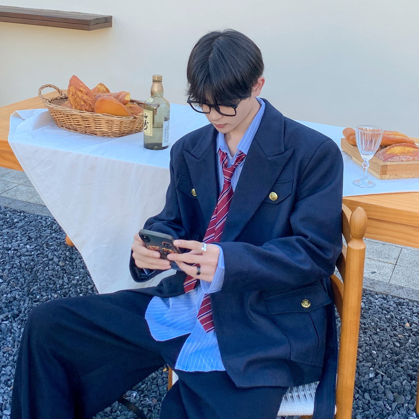 学院风束腰西装泥料外套