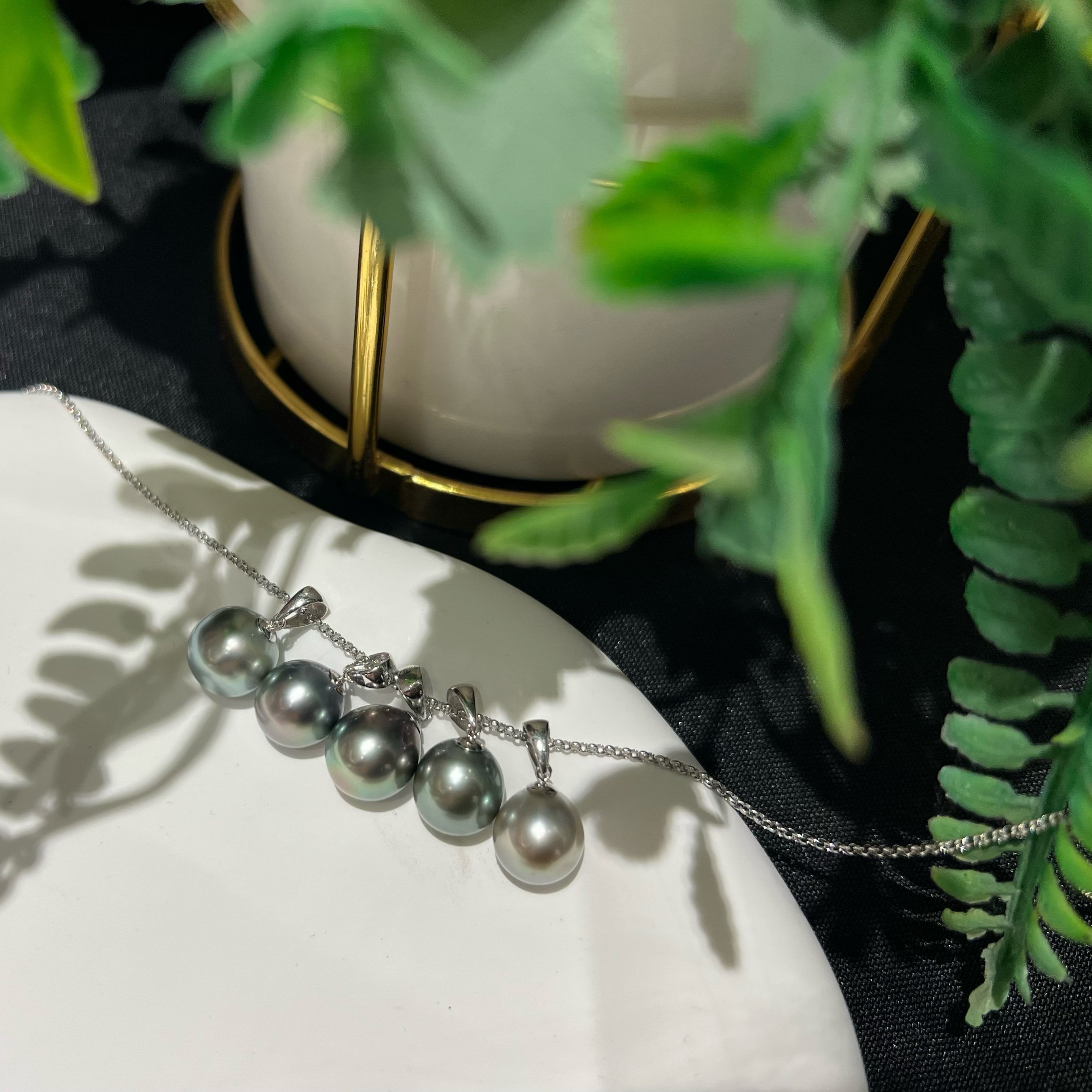 【秘境珠宝】天然海水珍珠大溪地圆形吊坠18k瓜子扣珍珠吊坠