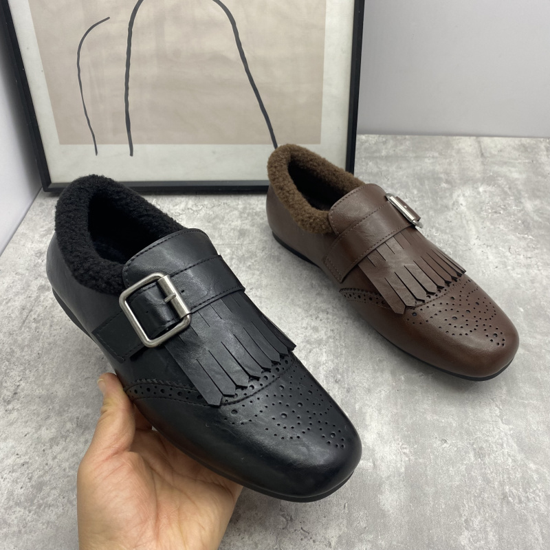 25秋冬复古方头流苏雕花加绒乐福鞋女平跟皮带扣布洛克毛毛鞋女