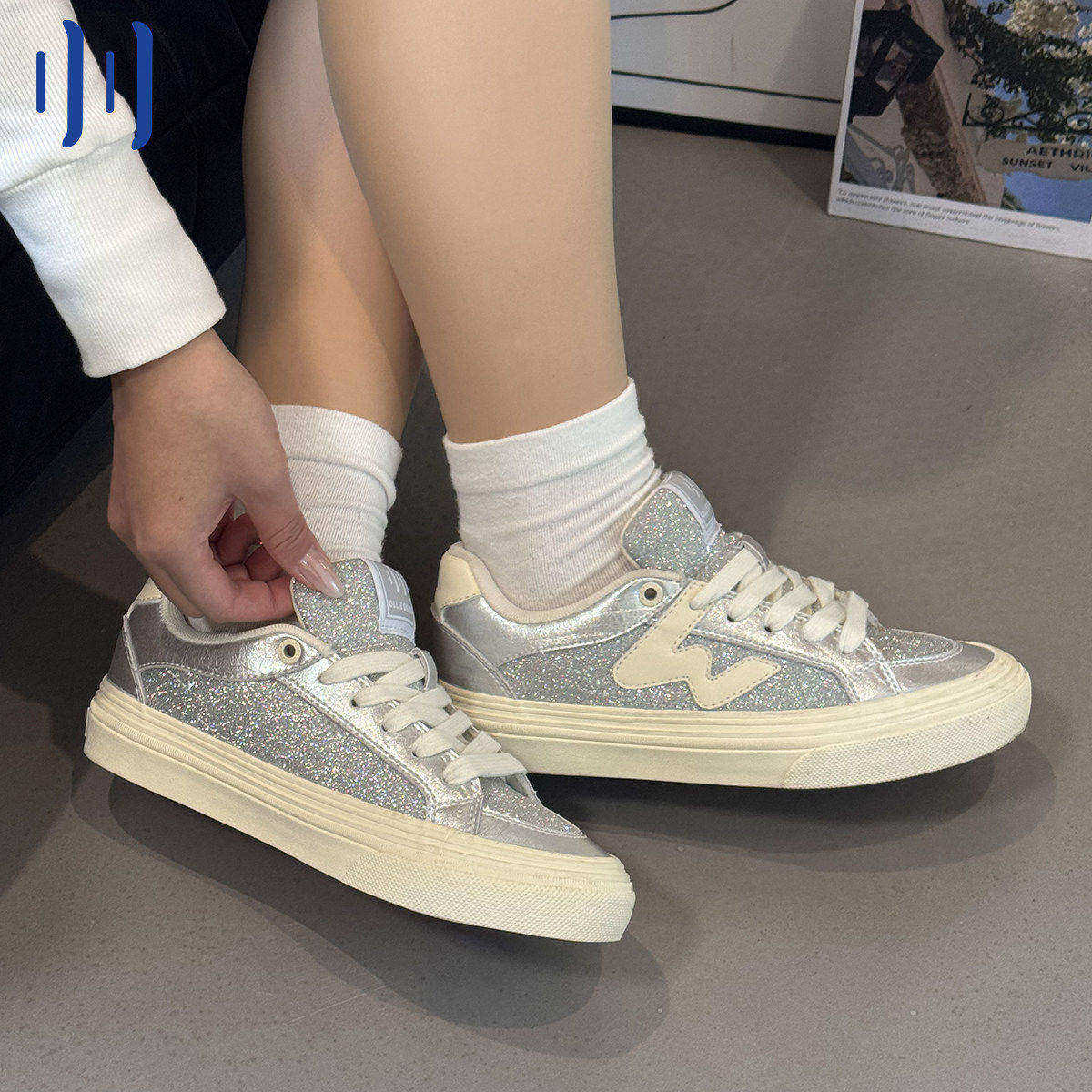 顽刻ollieskate银色小香风Y2k复古冬季校园风W系列男女国潮滑板鞋,流行男鞋,休闲板鞋,淘宝优惠券,粉丝福利购,淘宝优惠卷