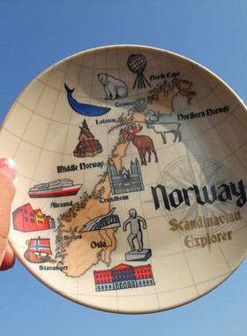 挪威当地购买纪念品 装饰盘 陶瓷盘 有包装 地图和经典地标NORWAY