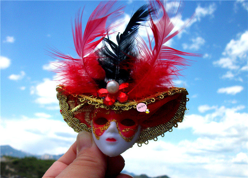WORLD TOURISM COMMEMORATIVE REFRIGERATOR MAGNET VENICE ITALY EXQUISITE MASK BEAUTY PASSION RED VARIETY