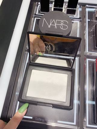 NARS 纳斯 2019新款裸光透明定妆蜜粉饼控油定妆粉饼 10g