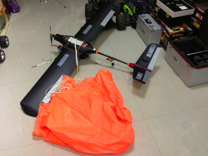 航拍无人机降落伞弹射器固定翼