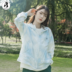 New Balance NB春季女款渐变长袖立领防风梭织外套防晒服5AC2U392