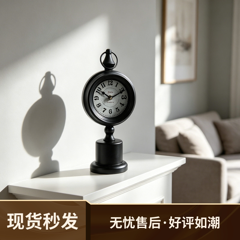 复古翻盖金属机芯座钟图片