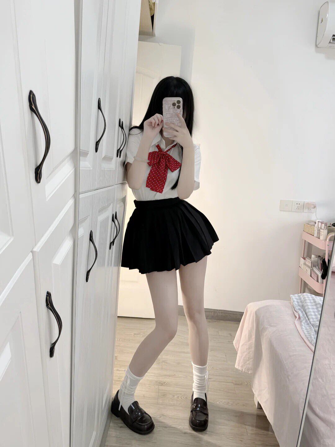 校供感JK制服女夏季短袖衬衫基础款简约通勤黑色百褶裙显瘦裙套装