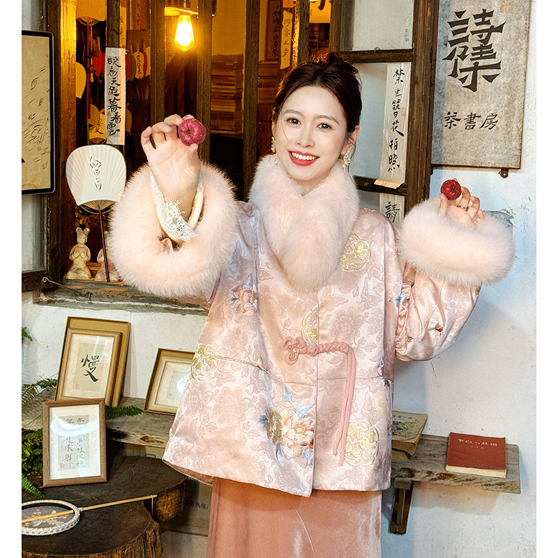 果果家 新中式国风羽绒服外套女冬季新款刺绣提花时尚高级感上衣