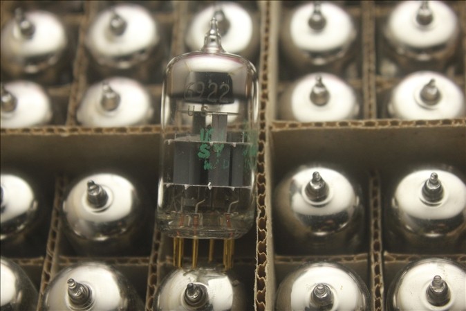 喜万年灰隔金脚6922电子管7308/6dj8/e88cc一批