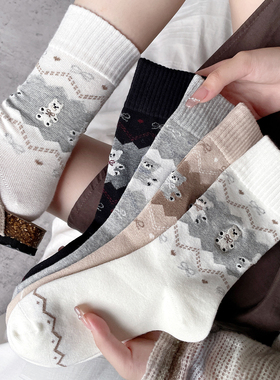 卡通刺绣袜子女秋季费尔岛风纯棉中筒长袜女生百搭小熊袜秋冬高筒