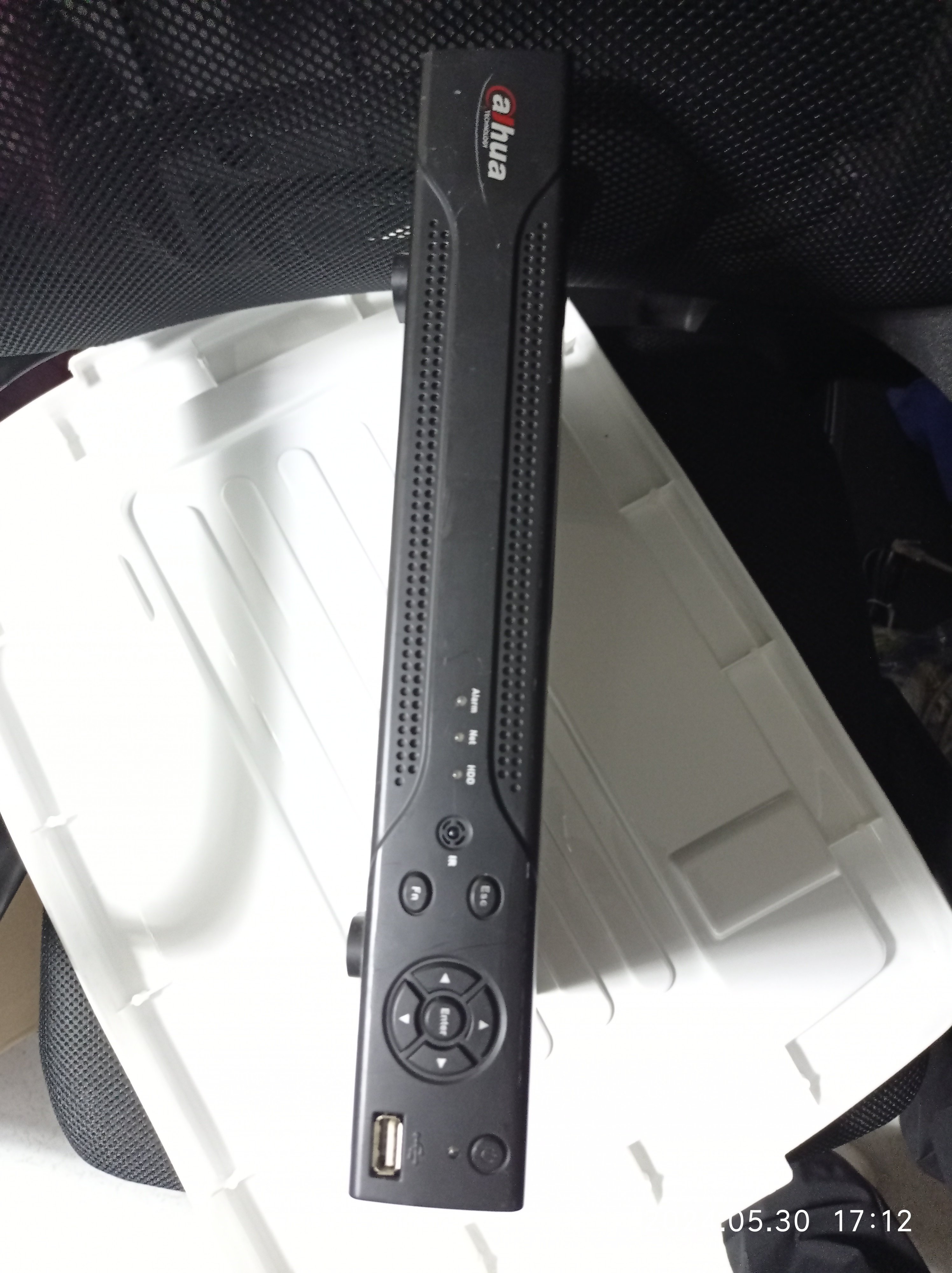 大华监控网络硬盘录像机dh-nvr2108h-p-8路监控主机4个poe接口