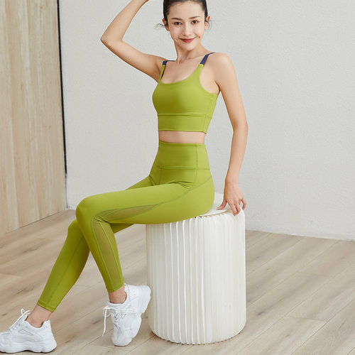运动背心固定式带胸垫女高腰蜜桃臀健身裤裸感弹力修身瑜伽服套装