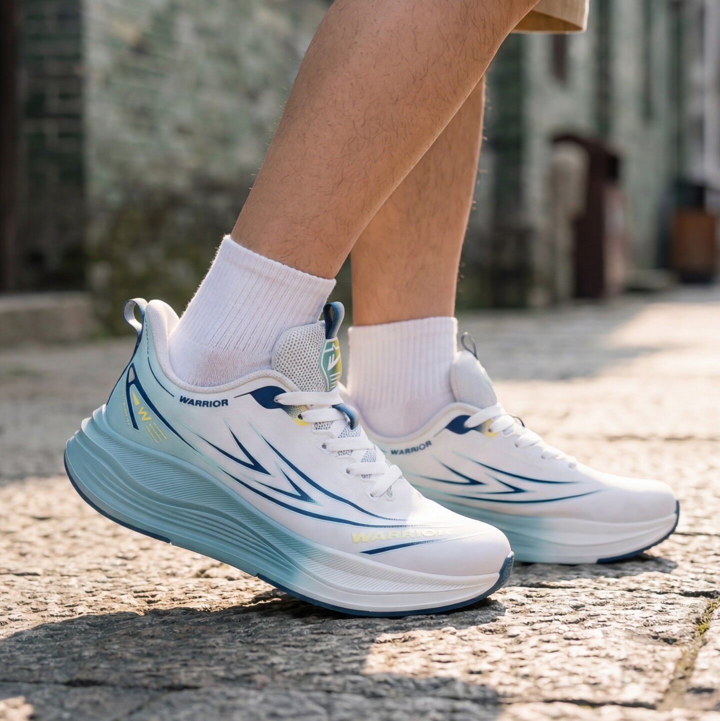 回力跑步鞋2026新款厚底缓震男鞋轻便舒适防滑慢跑晨练运动休闲鞋