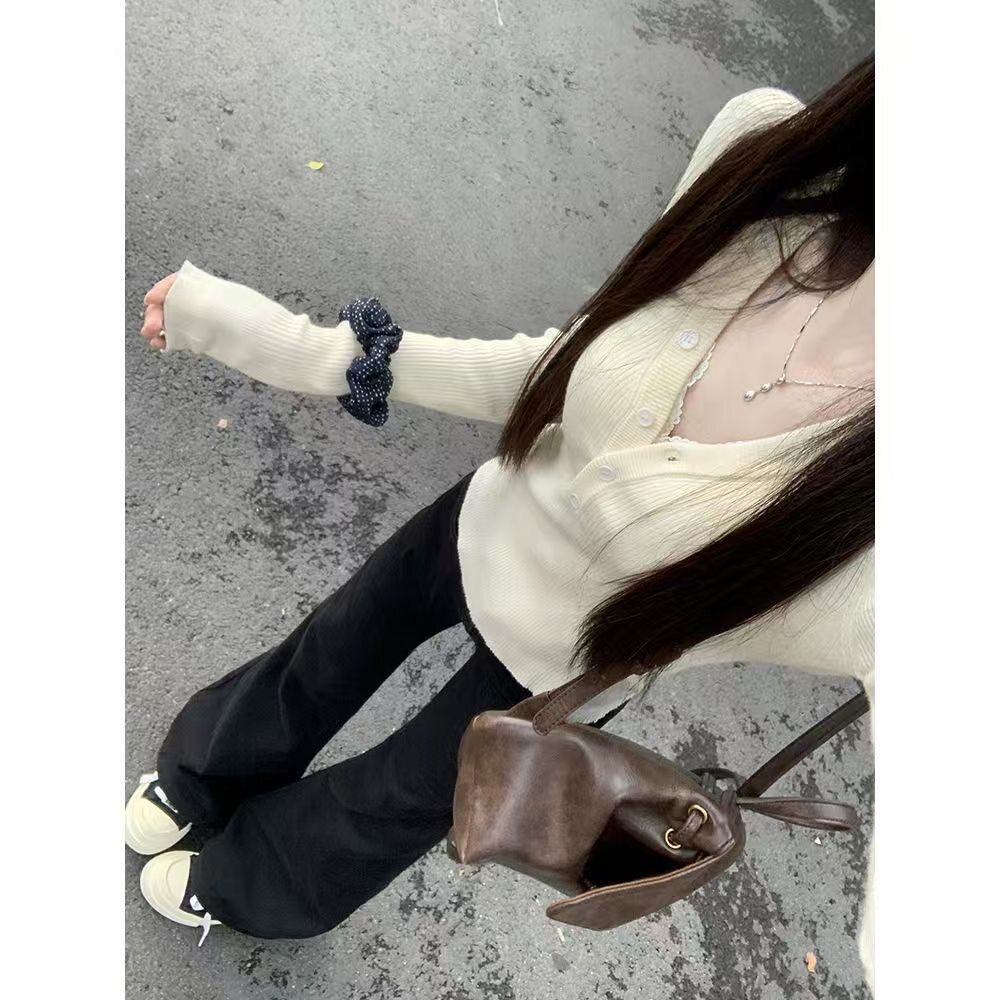 2025韩版秋季新款低领V领纽扣长袖针织女修身显瘦时尚减龄打底衫