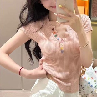 小众不撞款 韩版 新款 彩色纽扣短袖 别致针织上衣 T恤女2025年夏季
