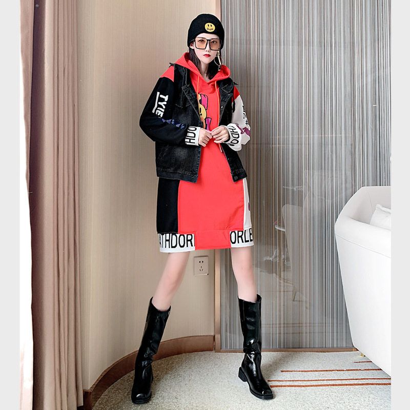 88231大爱美依缘秋季笑脸字母印花撞色连帽卫衣牛仔马甲时尚套装