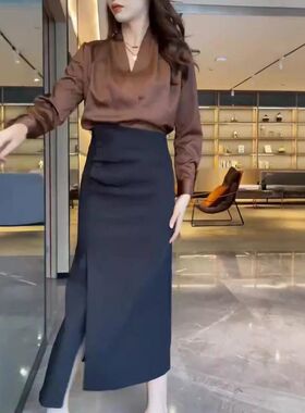 24651大爱美依缘2025早秋新款轻熟风长袖V领衬衫显瘦半身裙时尚女