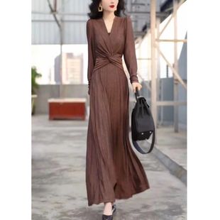 性感连衣裙V领显瘦御姐范长裙女 修身 23778大爱美依缘2025新款 时尚