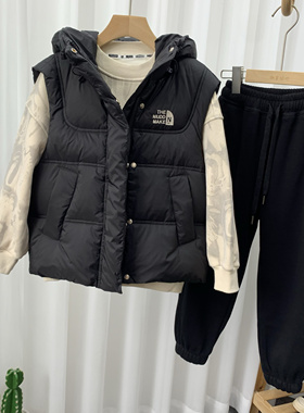 牛哆哆童装冬装新款90白鸭绒儿童字母印花连帽羽绒马甲54062