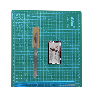 乒乓球胶皮刀套胶切割刀水晶实心滚胶棒压胶棒切割垫切割垫板