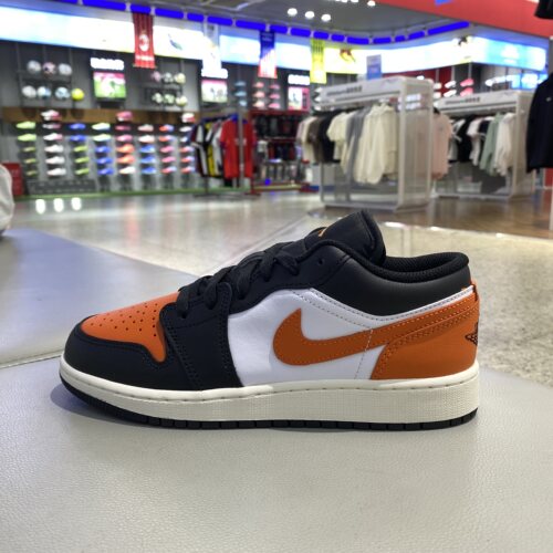 Nike耐克女球鞋AirJordan1菱格小香休闲鞋板鞋DB6480-100 553560