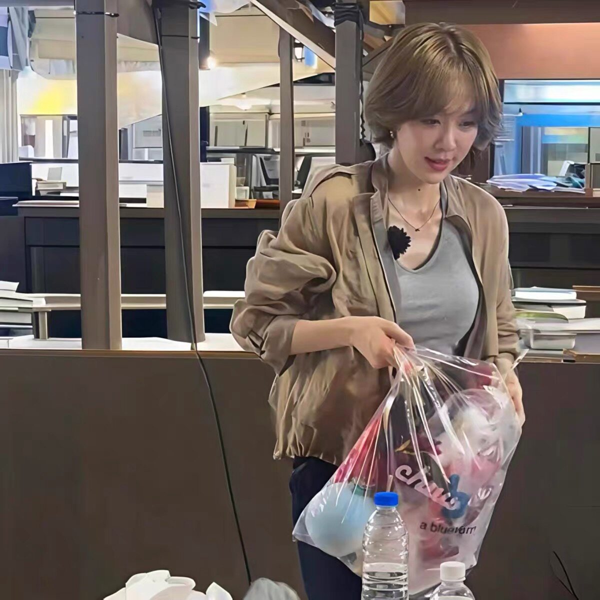 姜妍同款清迈中餐厅10短外套立领防晒薄款穿搭土黄色女夏苎麻衣服