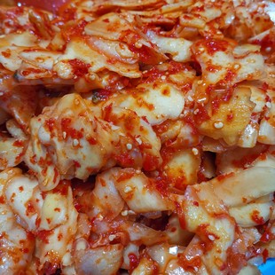 云南泡姜片嫩姜泡椒酸辣生姜施甸农家自制泡菜500克私房菜瓶装