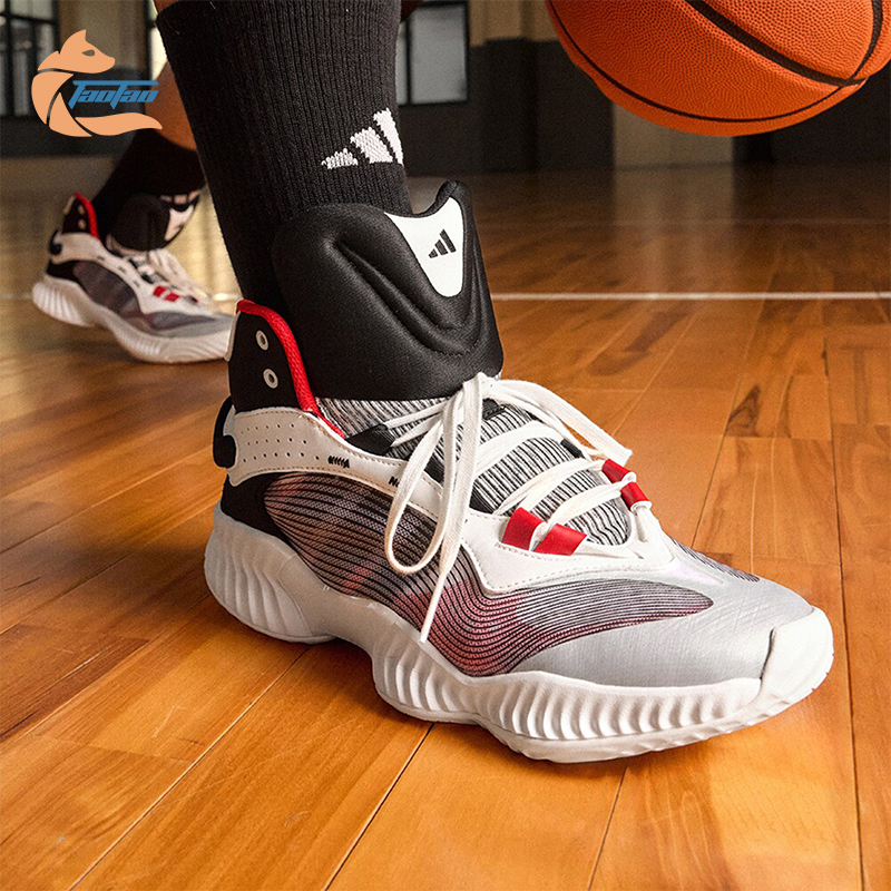 阿迪达斯男士实战篮球鞋