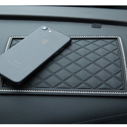 仪表盘羽毛钻中控台防滑垫汽车