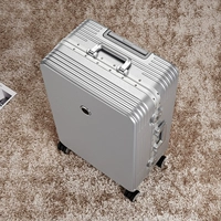 Серебристо-серый