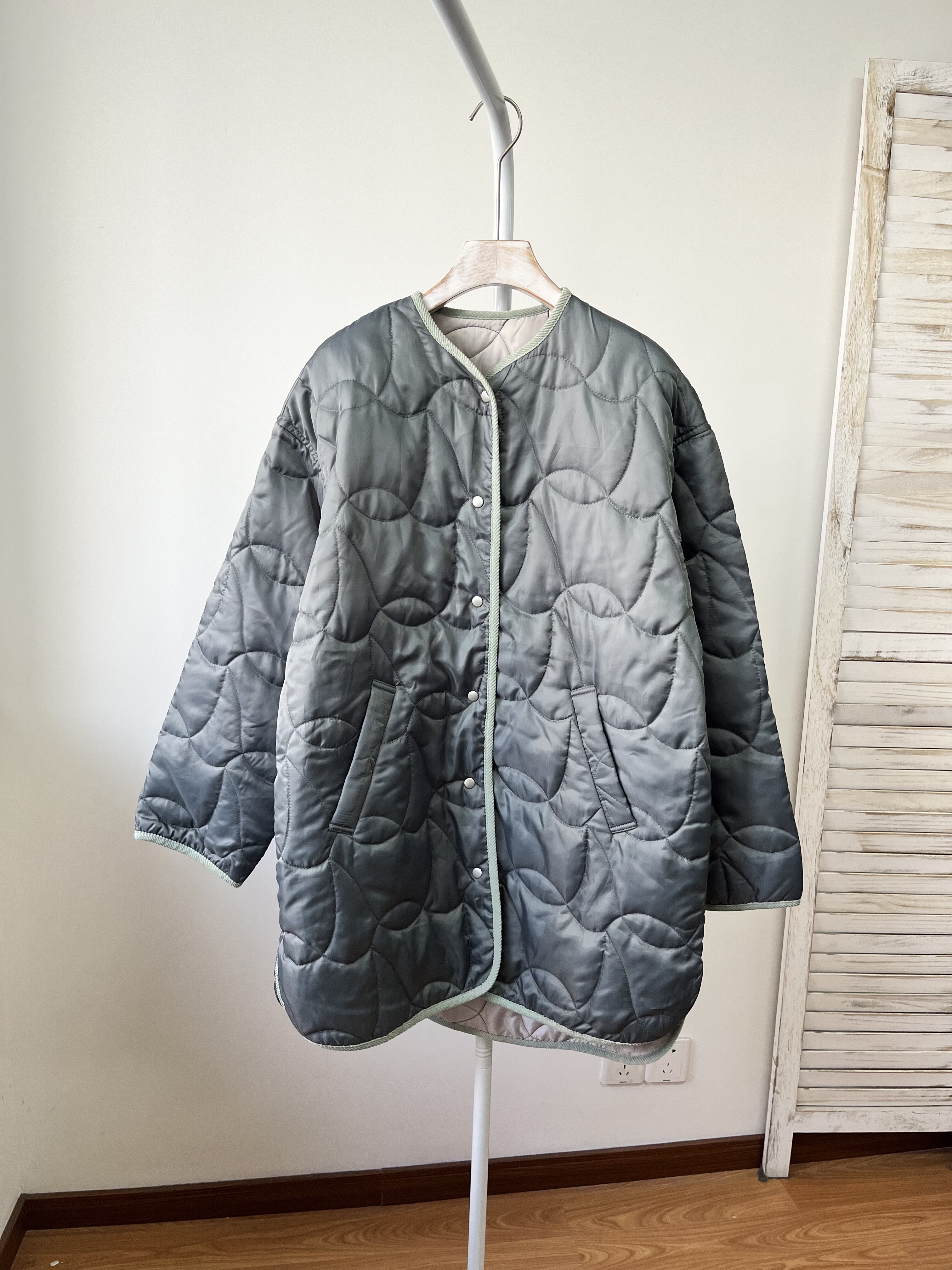 不退换 日单女式中长款薄棉外套 均码 无主标洗标 胸围114 衣长78