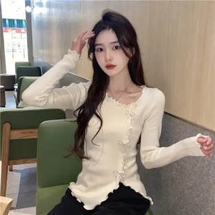 港风大码针织衫女胖mm修身不规则木耳边黑色百搭打底毛衣外穿上衣