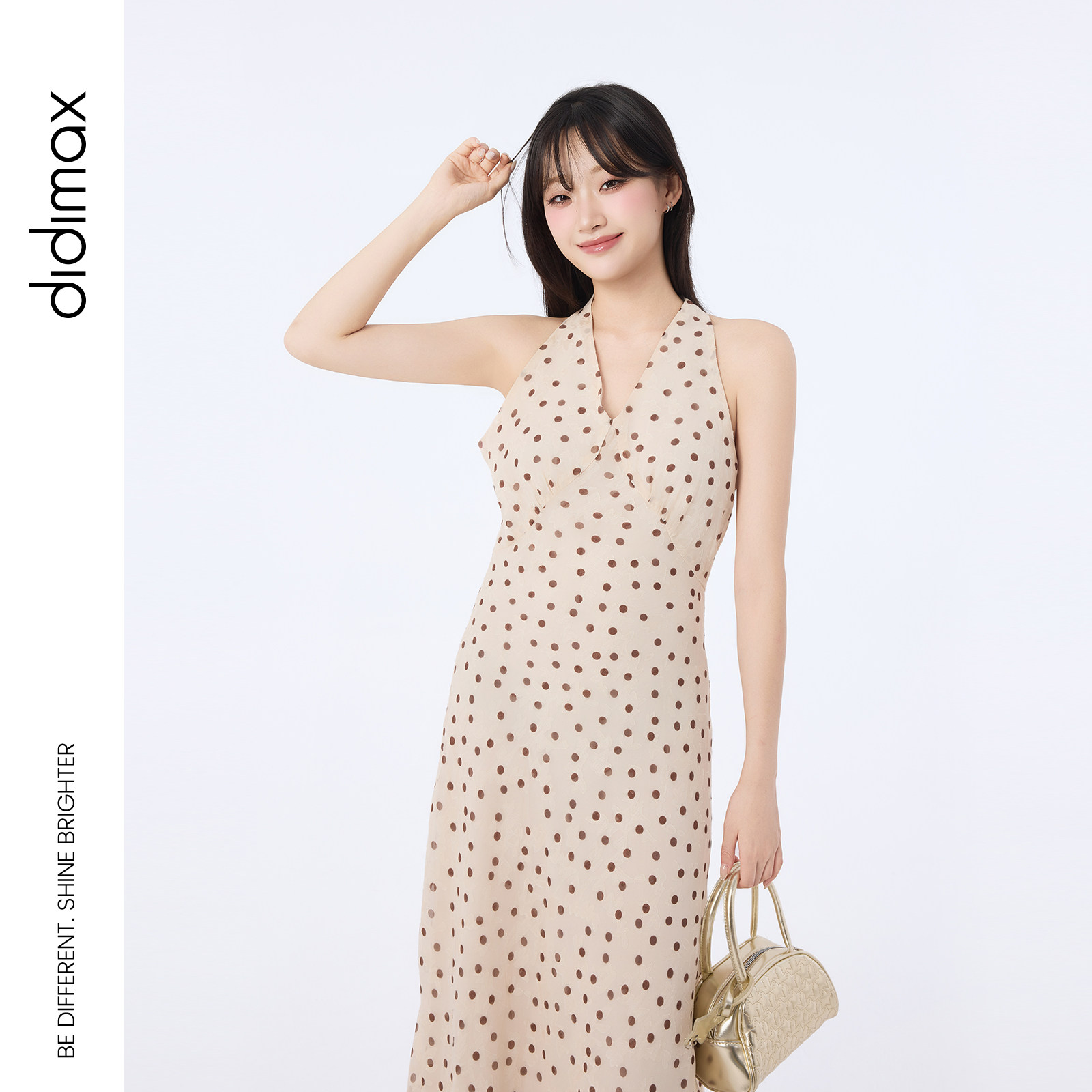 didimax秋季新款波点v领无袖连衣裙 优雅气质长裙女杏色Q70004图片