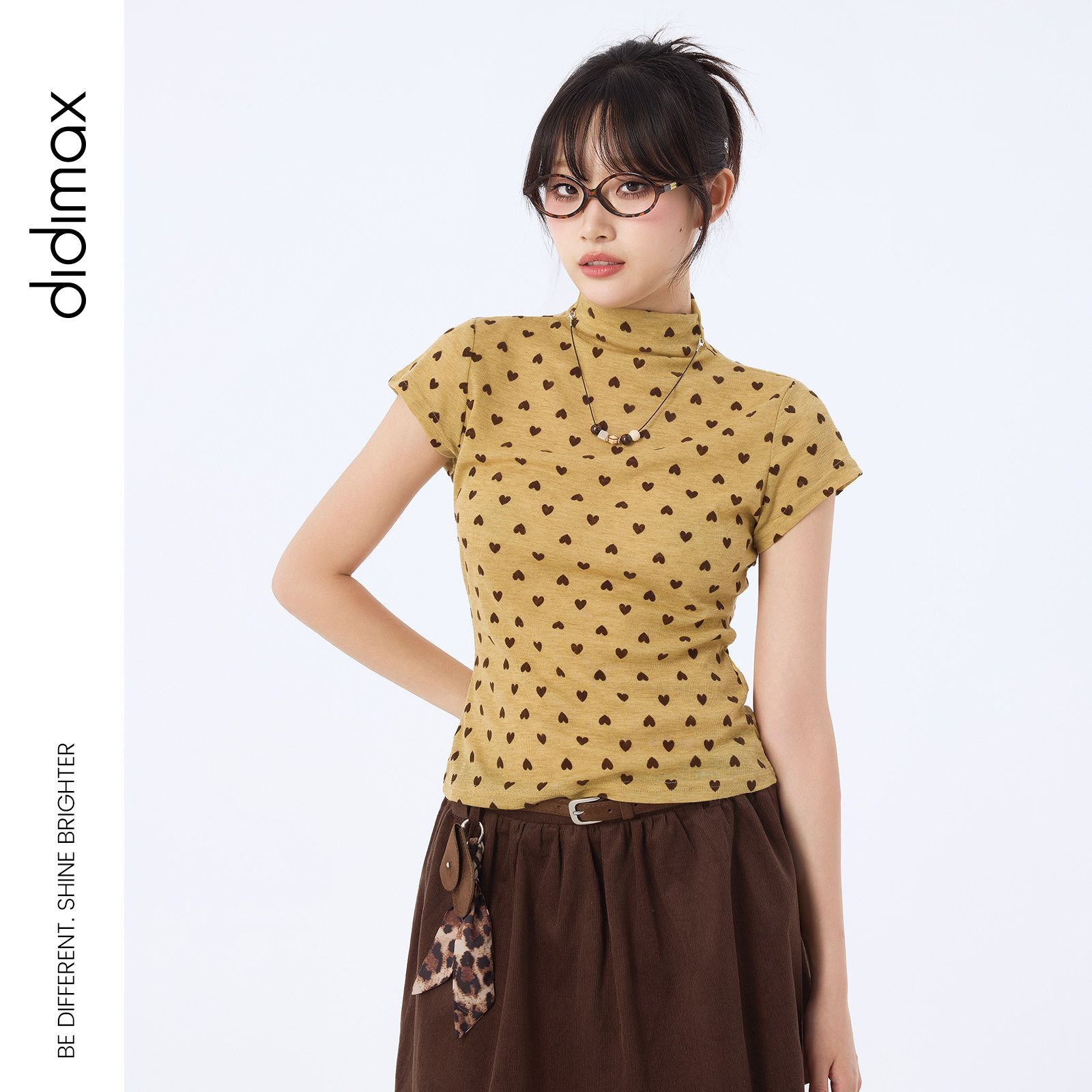 didimax秋季新款黄色爱心修身型短袖 高领立领上衣T恤女装Q40017图片