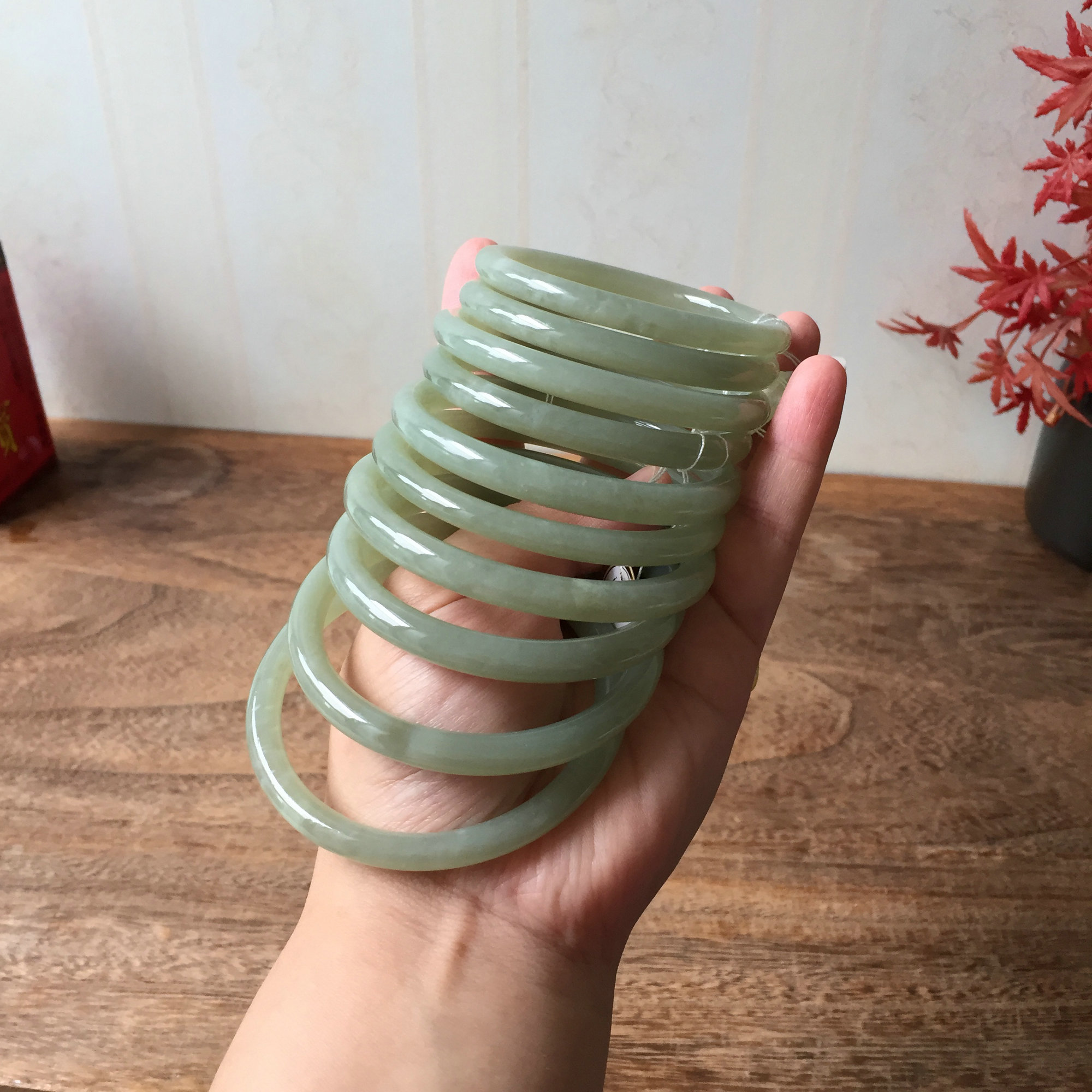天然和田玉且末料女款美人条手镯