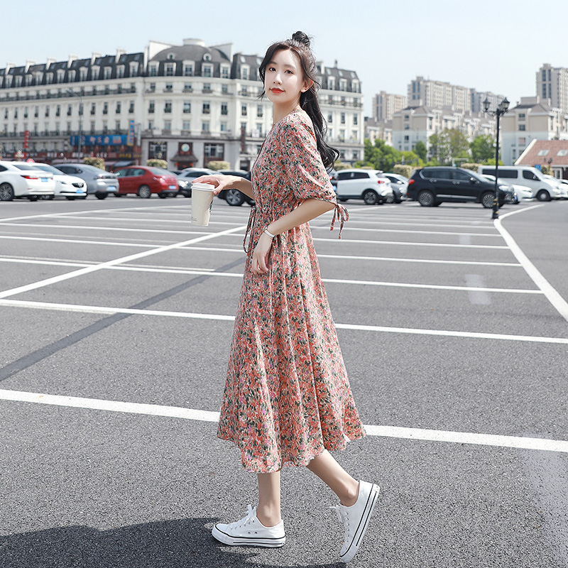a字型小碎花雪纺连衣裙女夏季2025年新款收腰显瘦气质小清新裙子