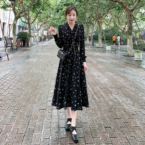 黑色法式连衣裙韩系碎花裙春秋装2023年新款女显瘦v领气质a字裙子